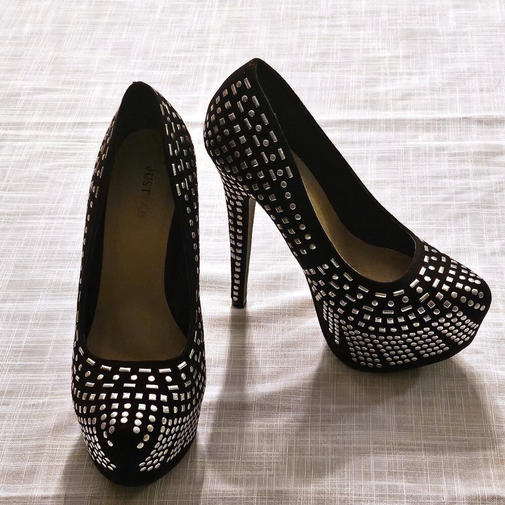 JUST FAB Delphyne Platform Studded Black Stiletto 6" Heels - Size 6